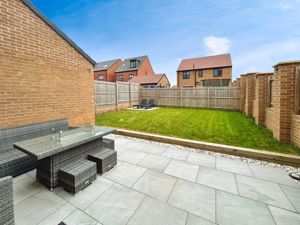 Photo 16- click for photo gallery